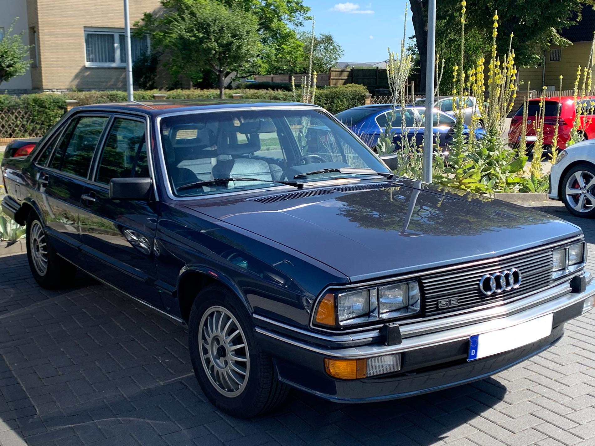 Audi 200e5.2