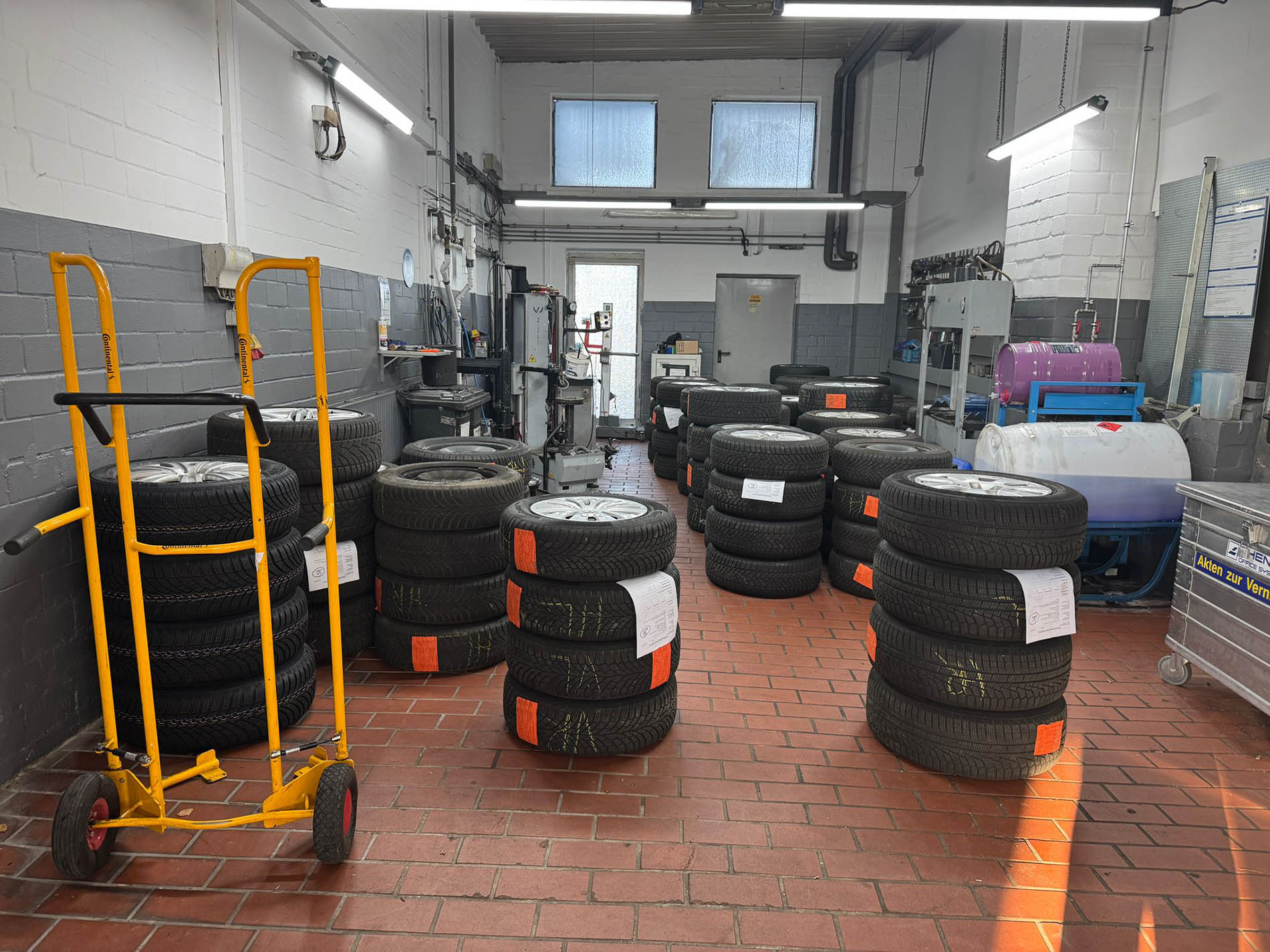 Raederwechsel Fruehstueck Autohaus Mura7